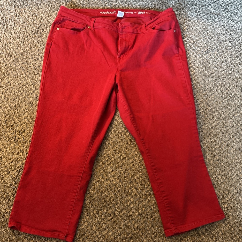 Westport Signature Fit Capri Pants Womens 18W Red Twill Stretch Pockets Summer